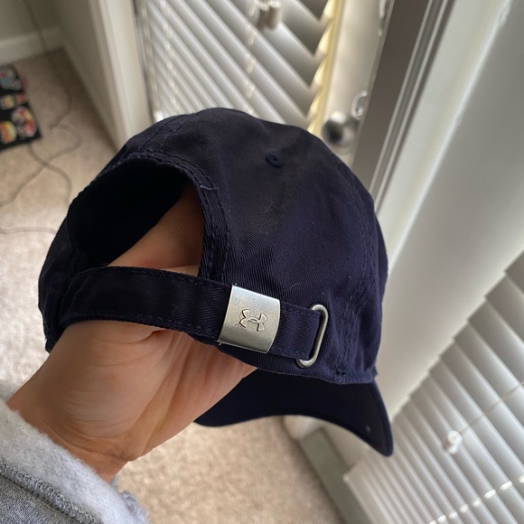 NAVY Under Armour Liberty Bowl Hat - Picture 3 of 5